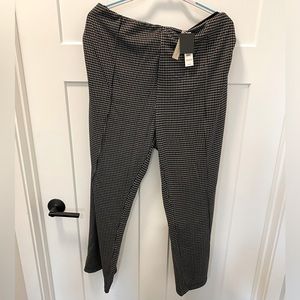 T Tahari Pull On Dress Pants